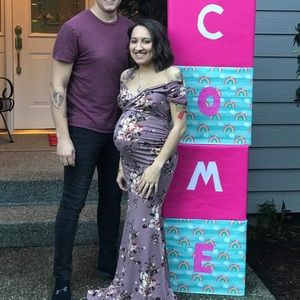 Floral maternity dress